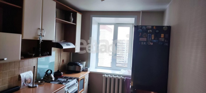 2-комн квартира Войкова, 40