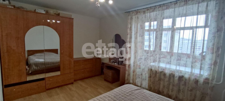 2-комн квартира Войкова, 40