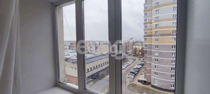 2-комн квартира Войкова, 40