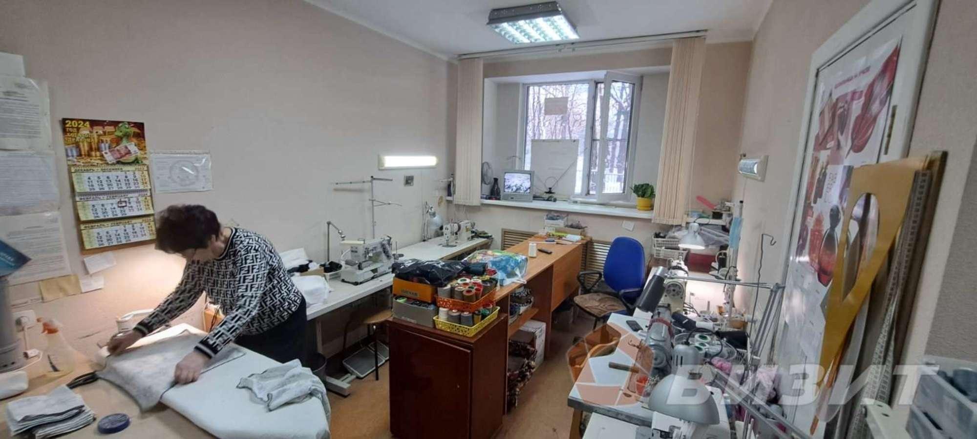Купить торговое помещение за 9 500 000 рублей на Ейский переулок, 3