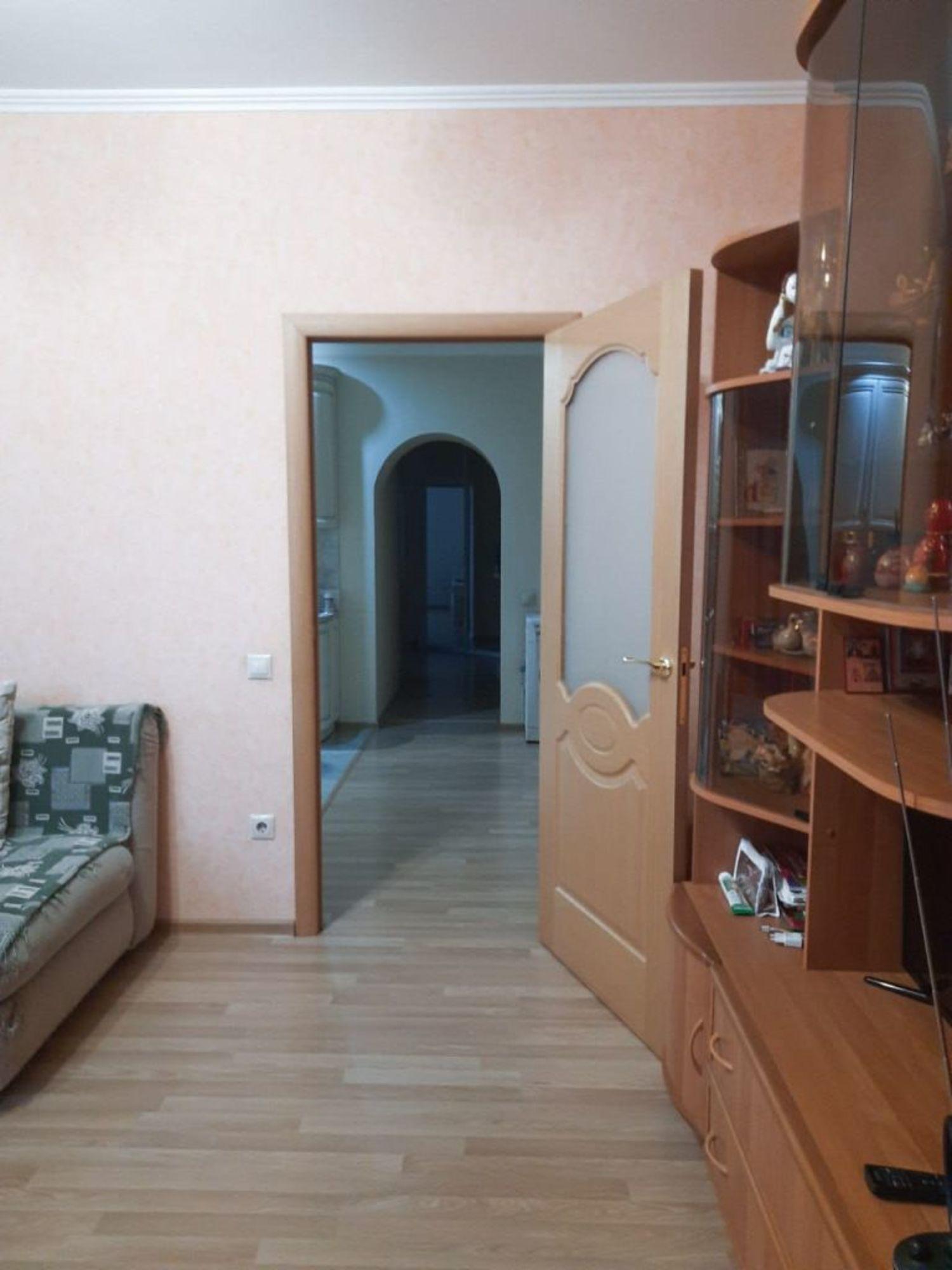 Купить квартиру за 10 500 000 рублей на Склизкова ул, 44