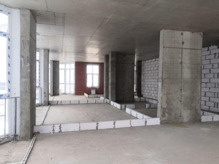 8-комн квартира Наумова ул, 3а