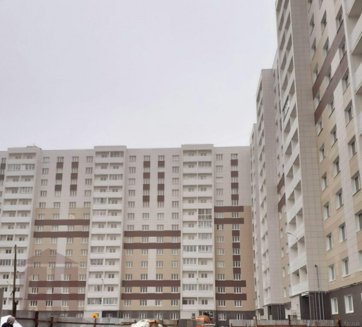 2-комн квартира в новом доме Гусева б-р, 59