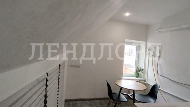 2-комн квартира Соборный переулок, 89