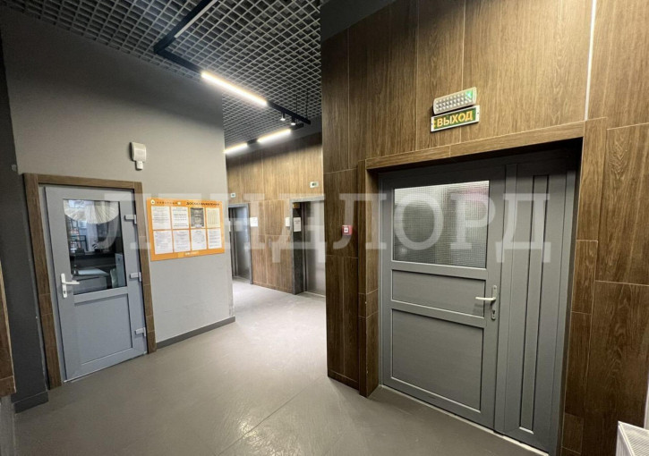 3-комн квартира Соборный переулок, 98