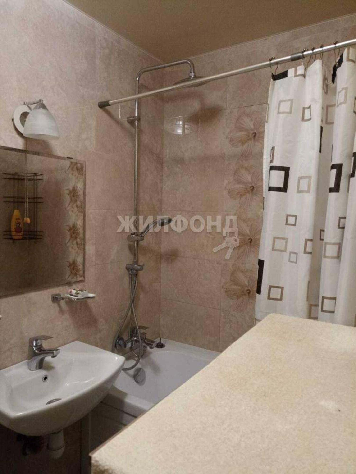 Купить квартиру за 12 000 000 рублей на Островского улица, д.152