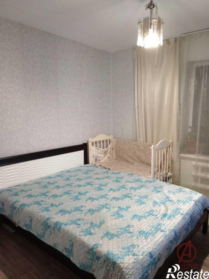 2-комн квартира Советов улица, 1