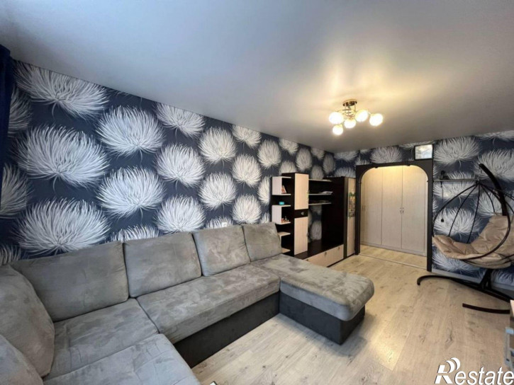 4-комн квартира Задорина ул, 8