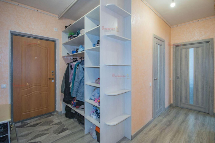 2-комн квартира Васильковая 5