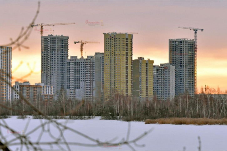 3-комн квартира Крауля 179/3/4