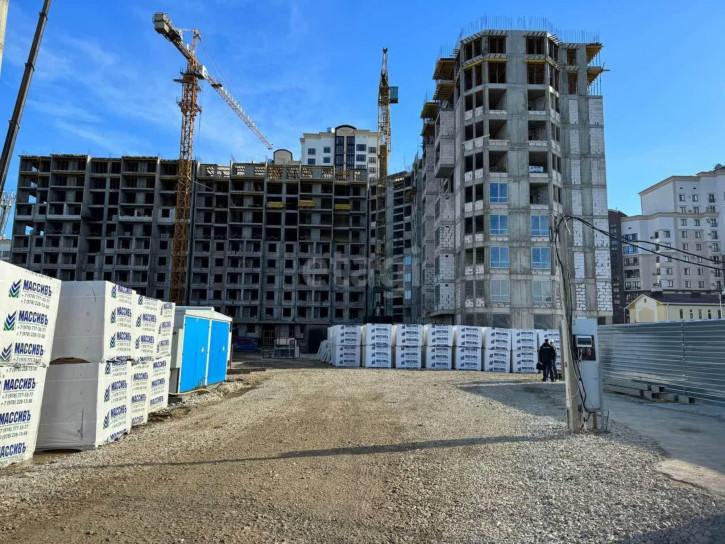 1-комн квартира в новом доме Крымской Весны