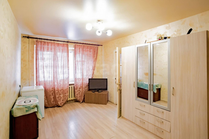 2-комн квартира улица Казакова, 8