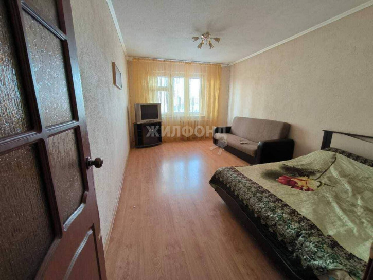 3-комн квартира Латышских Стрелков улица, д.52