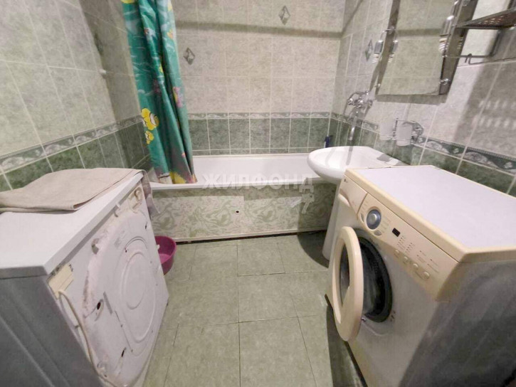 3-комн квартира Латышских Стрелков улица, д.52