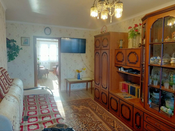 3-комн квартира Героя Шнитникова ул, 20