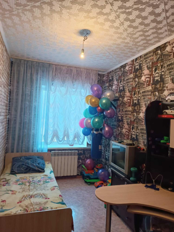 3-комн квартира Братская, 44а