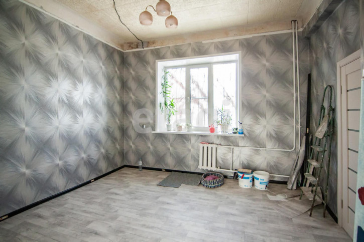 4-комн квартира Коммунаров, 10