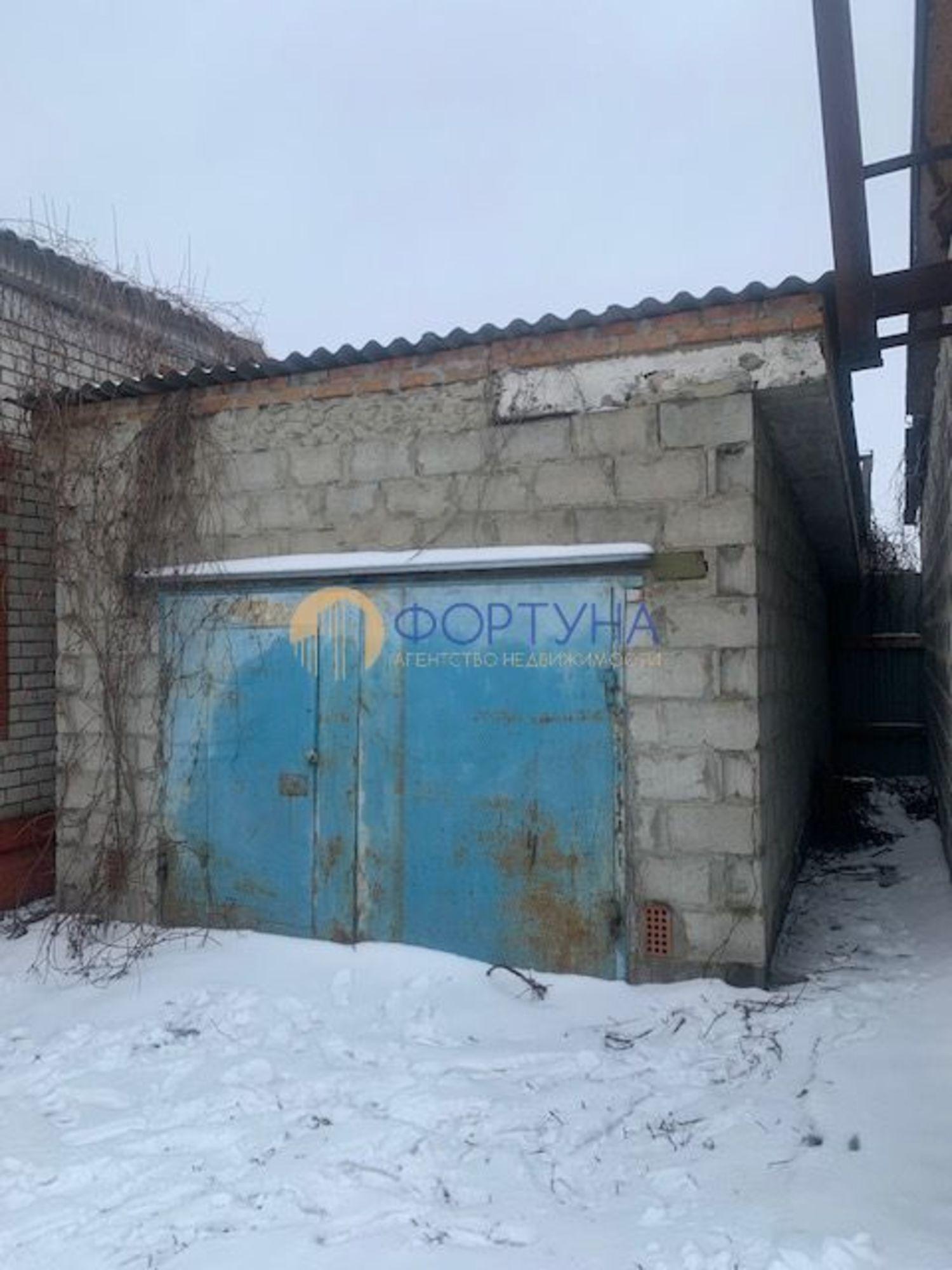 Купить гараж, место в паркинге за 250 000 рублей на Гражданская ул