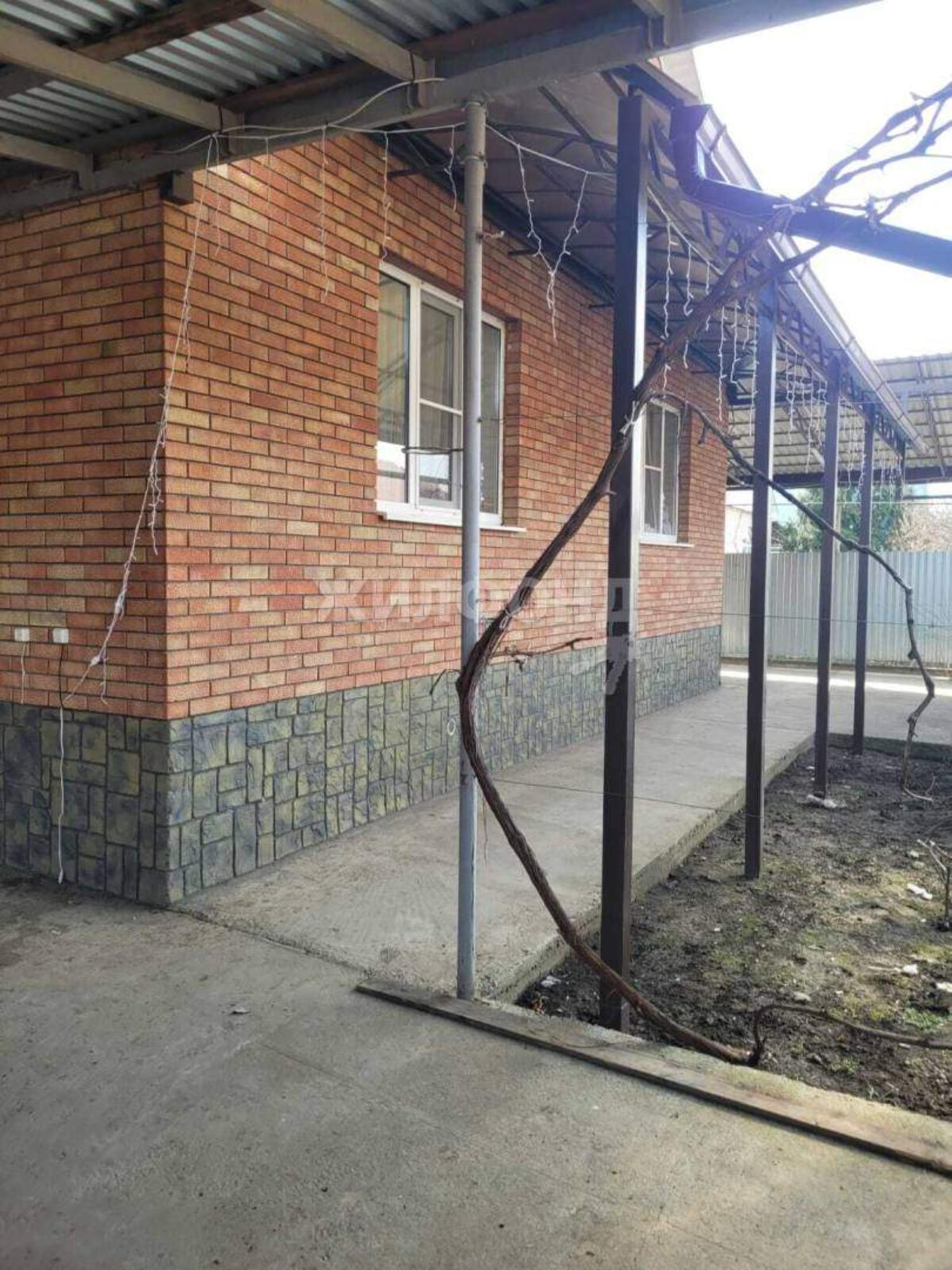 Купить дачу, дом, коттедж за 7 500 000 рублей на Космонавтов улица