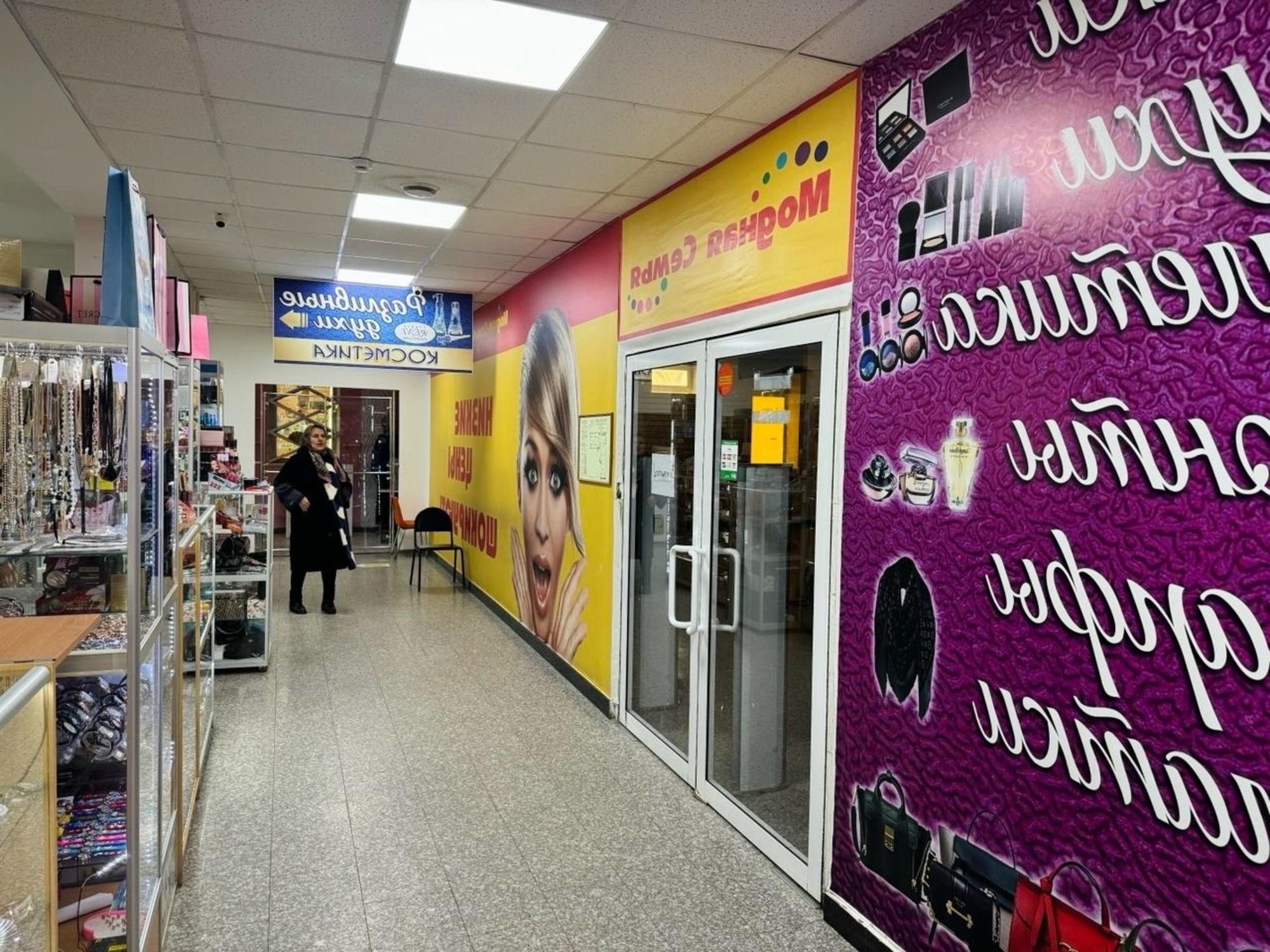Сдать офис, помещение под офис за 280 000 рублей на г. Астрахань, Кировский район, ул. Ногина , д. 1/ Красная Набережная, д. 98