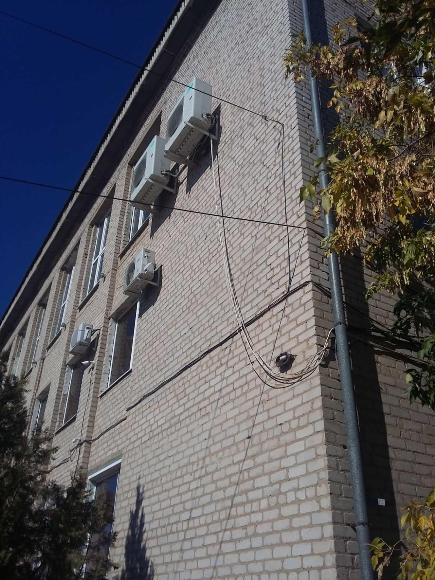 Купить помещение свободного назначения за 16 500 000 рублей на Астраханская область, Икрянинский район, с. Икряное, ул. Ленина, д. 14