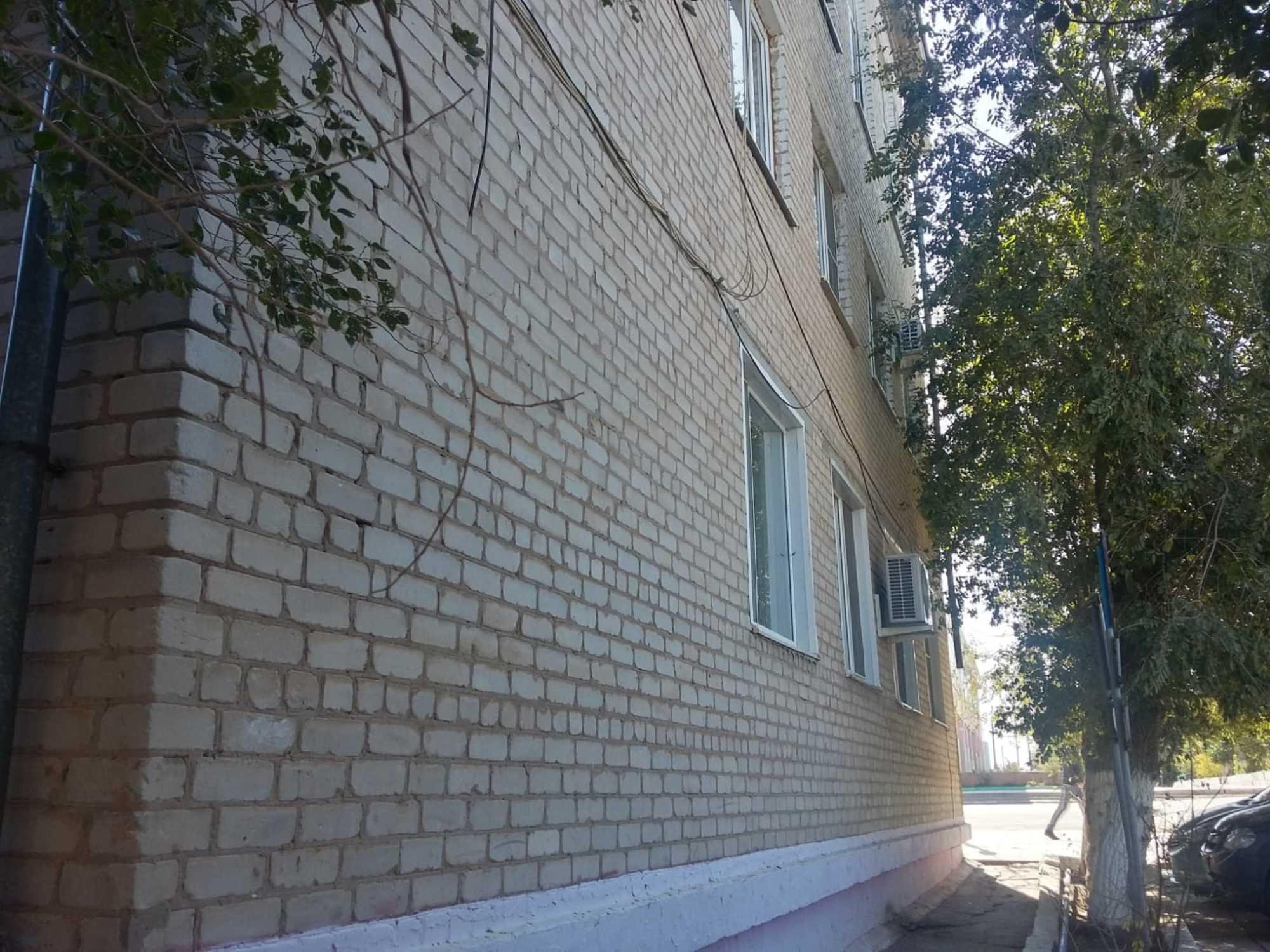 Купить помещение свободного назначения за 16 500 000 рублей на Астраханская область, Икрянинский район, с. Икряное, ул. Ленина, д. 14