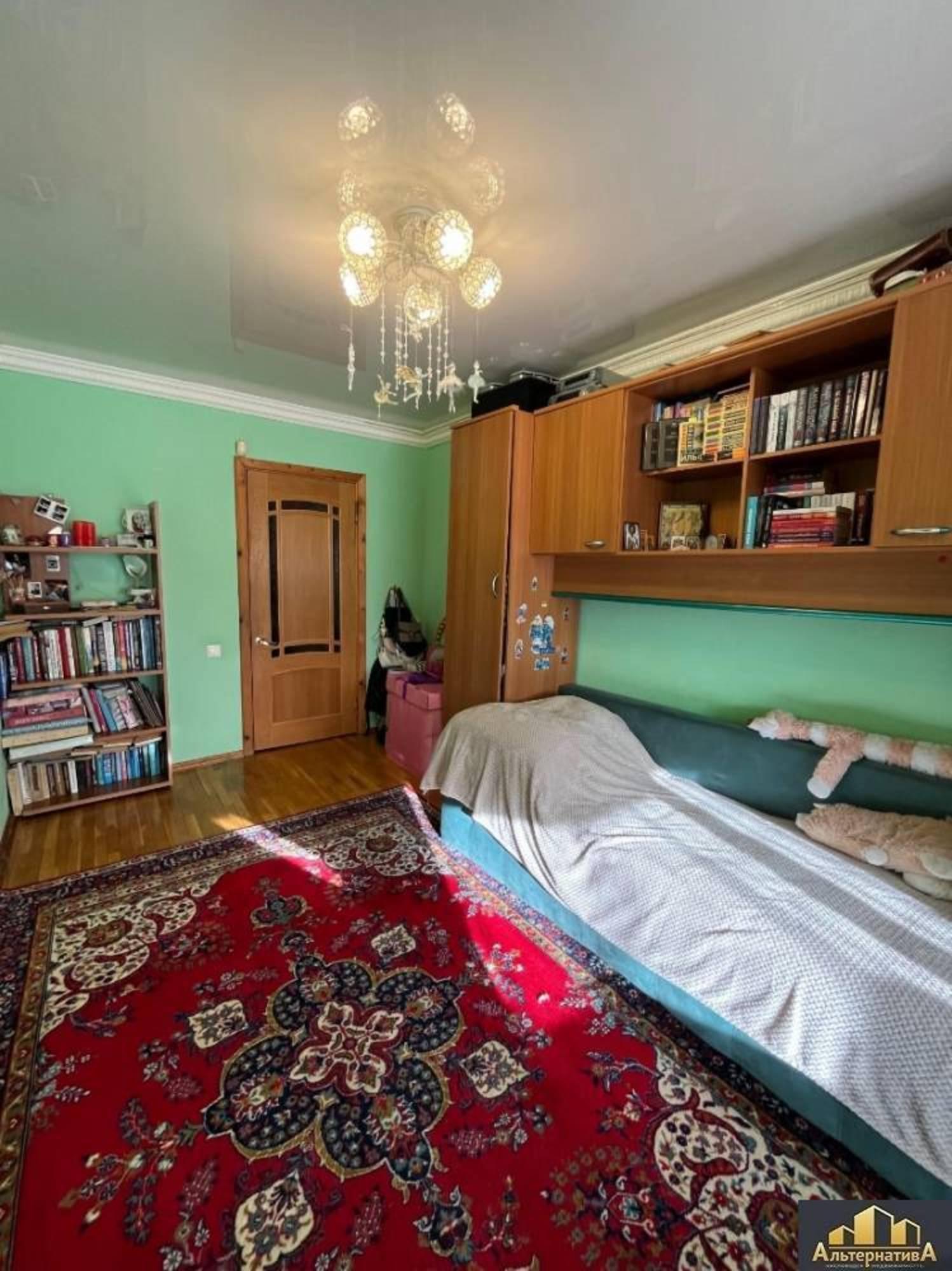 Купить квартиру за 13 200 000 рублей на Школьный пер.