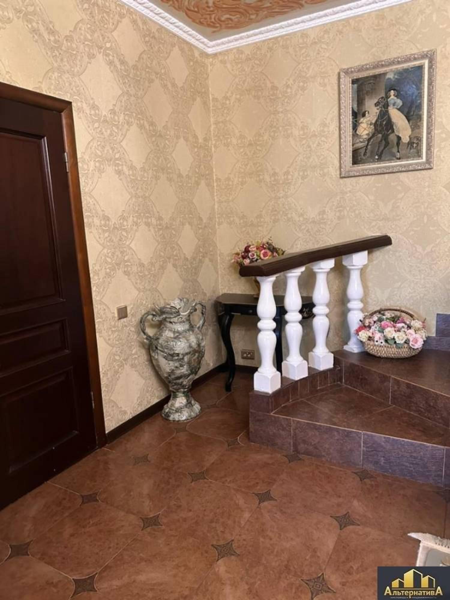 Купить дачу, дом, коттедж за 40 000 000 рублей на Фрунзе ул.