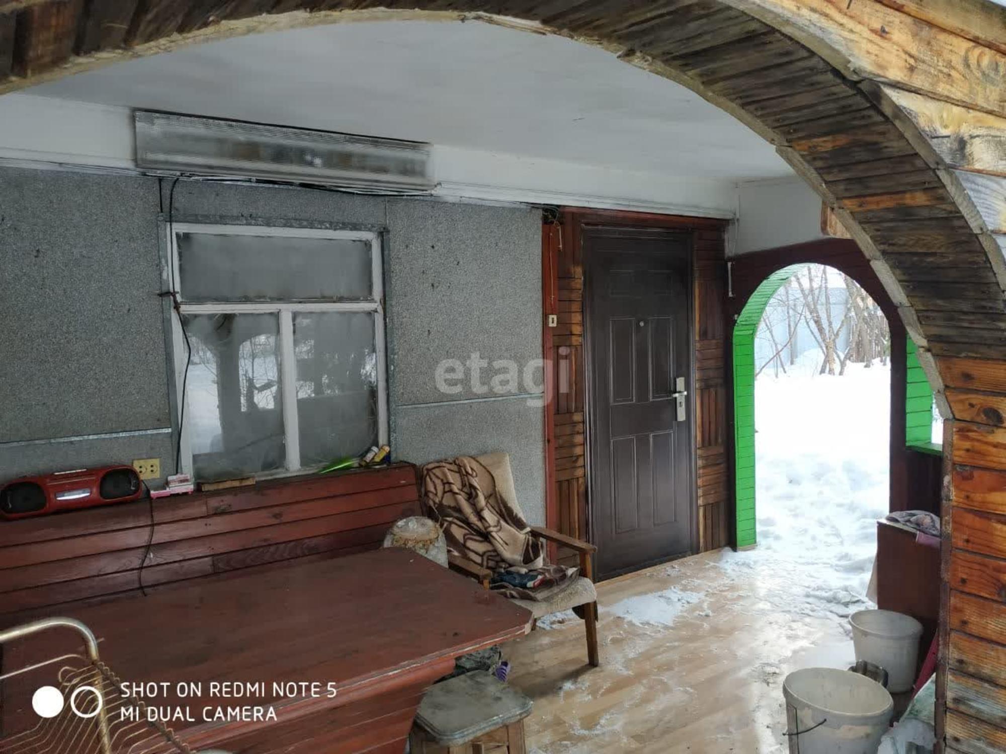Купить дачу, дом, коттедж за 2 300 000 рублей на Роз, 253