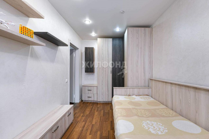 3-комн квартира Кропоткина улица, д.126