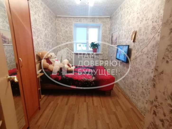 3-комн квартира улица Копылова, 67