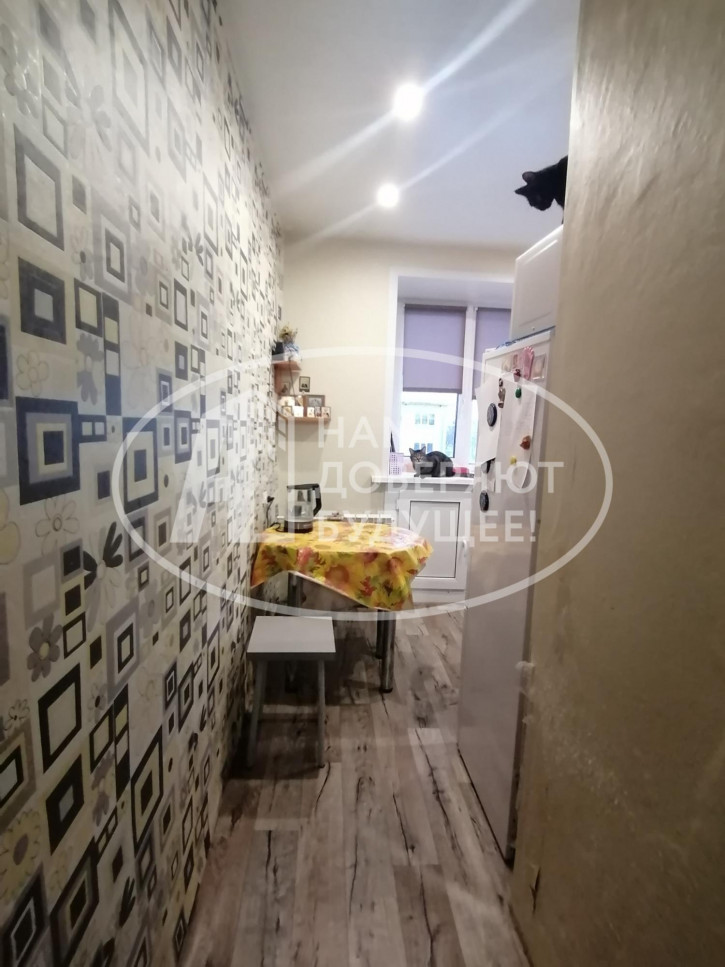 3-комн квартира улица Копылова, 67