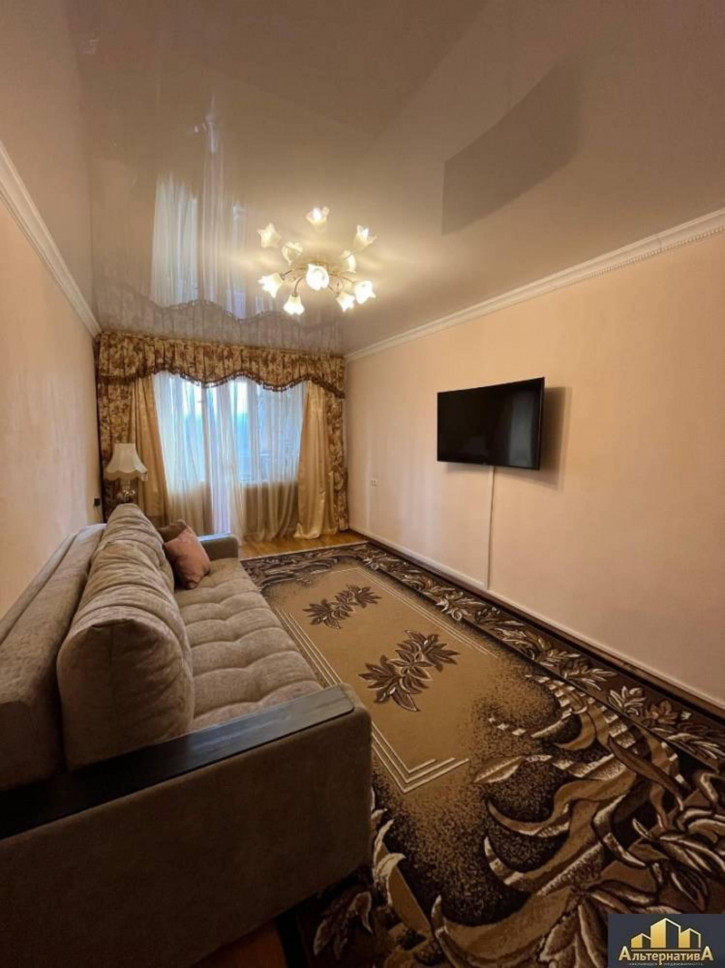 3-комн квартира Школьный пер.