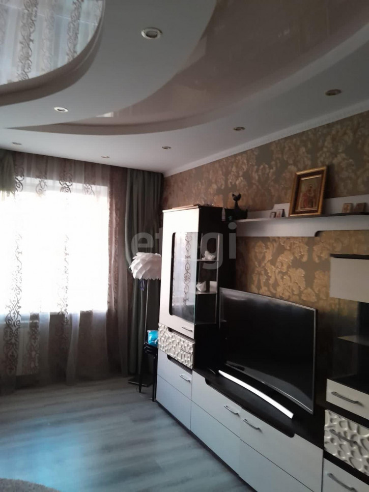 3-комн квартира Малиновского, 14/1