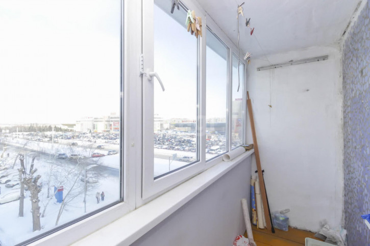 2-комн квартира проспект Комарова, 5