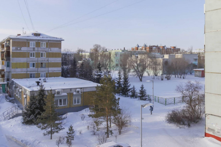 2-комн квартира проспект Комарова, 5