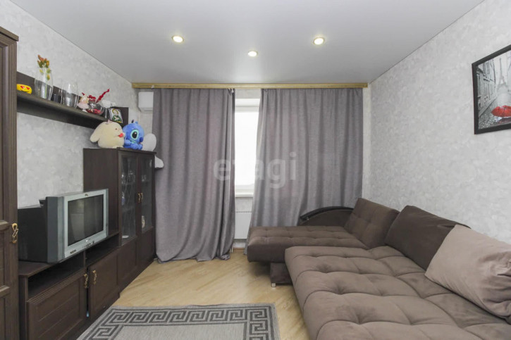 1-комн квартира Конева, 40