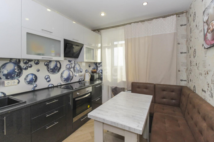 1-комн квартира Конева, 40