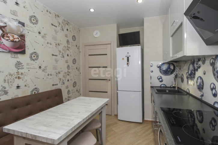1-комн квартира Конева, 40