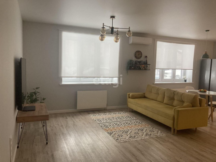 2-комн квартира Мельникайте, 30/2
