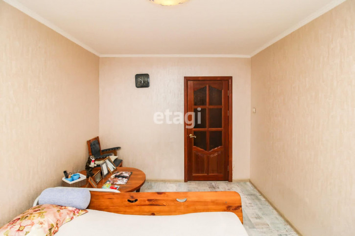 3-комн квартира Свердлова, 22