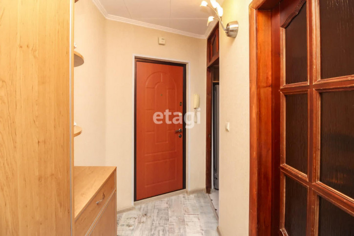 3-комн квартира Свердлова, 22