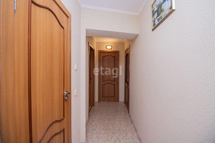 3-комн квартира 9 января, 164/1