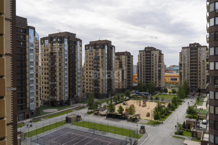 4-комн квартира Максима Горького, 68/3