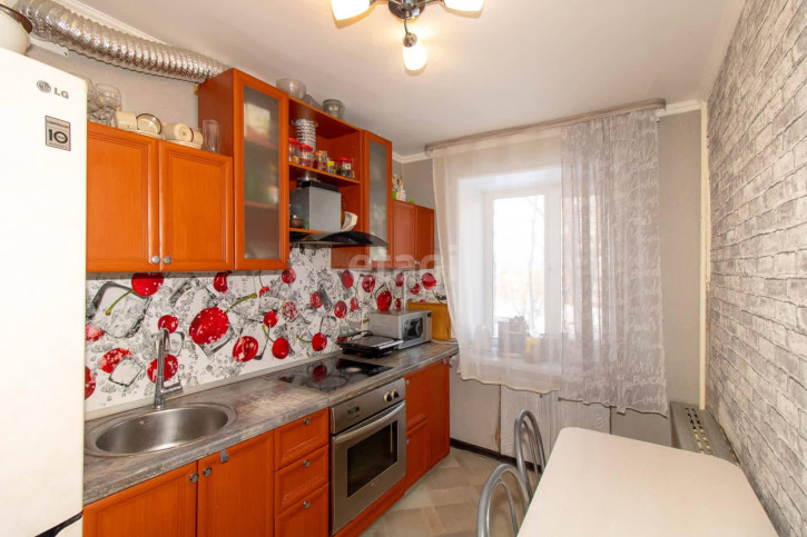 3-комн квартира Ватутина, 18