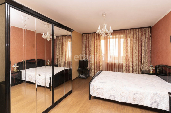 3-комн квартира Майский пр., 1/1
