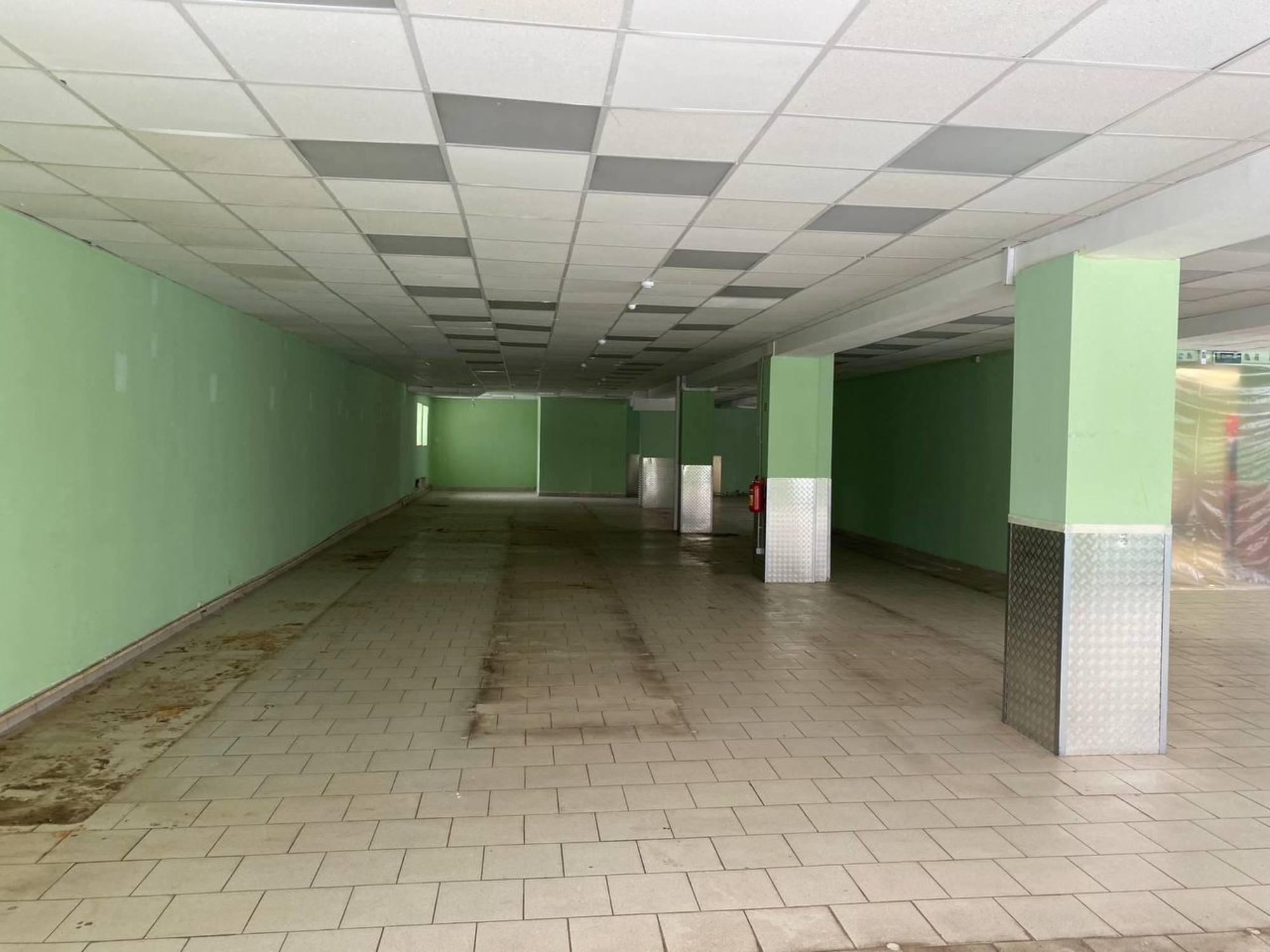 Купить помещение свободного назначения за 33 000 000 рублей на Матросова улица, 18А
