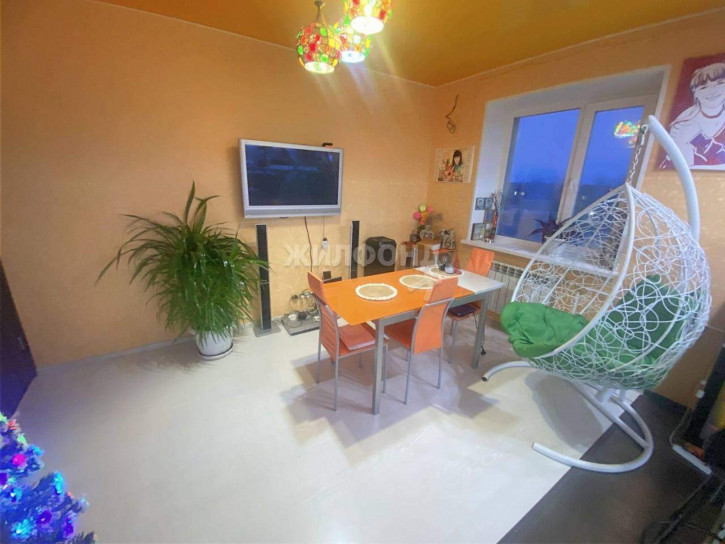 3-комн квартира 8А микрорайон, д.13