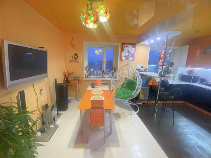 3-комн квартира 8А микрорайон, д.13