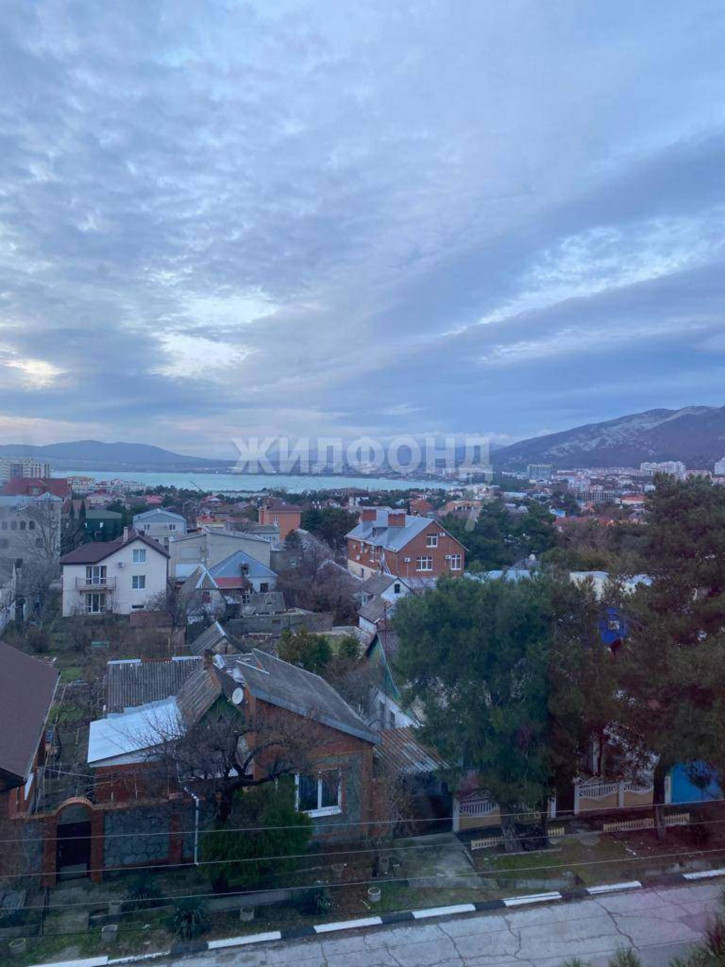 2-комн квартира Дзержинского улица, д.2